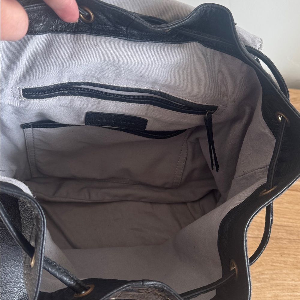 Anthropologie DAY & MOOD Black Leather Backpack Sleek Minimalist Chic Casual EUC - Picture 5 of 16